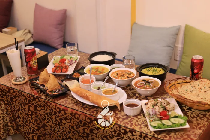 Nhà hàng Ấn Độ Veda's Kitchen cam kết mang lại cho bạn một chuyến phiêu lưu ẩm thực đầy màu sắc và hương vị