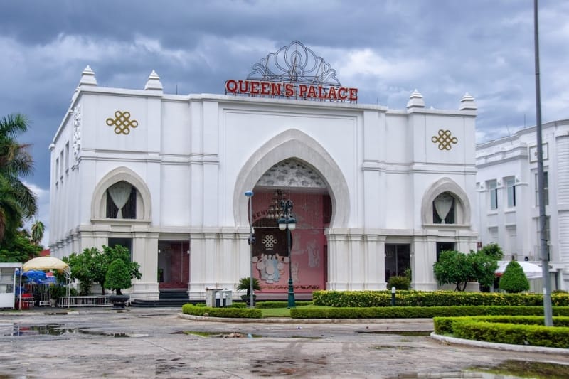 Queen's Palace - một địa điểm tổ chức tiệc cưới đầy đủ tiện nghi và dịch vụ chuyên nghiệp