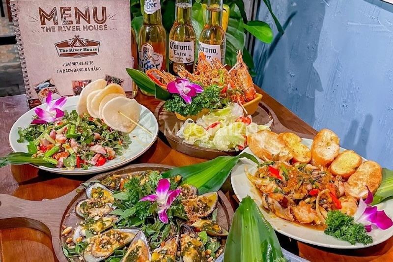 Nhà hàng Đà Nẵng bình dân - The River House