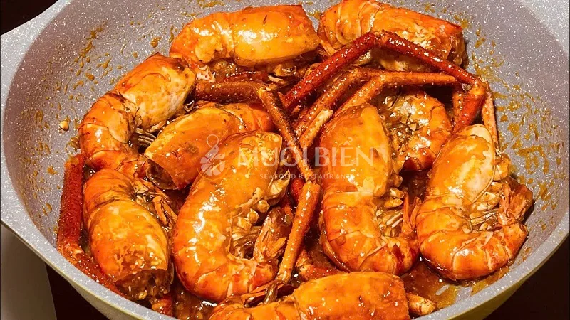 Các bước chuẩn bị làm tôm càng xanh sốt me