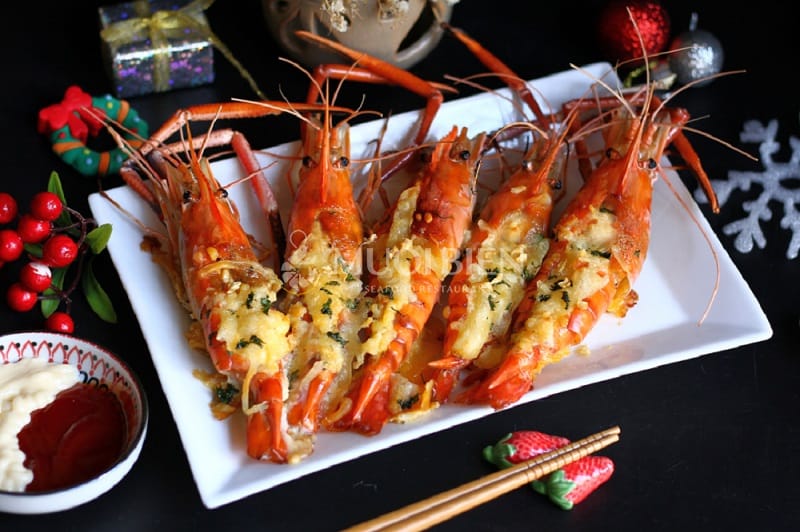 Hướng dẫn 2 cách làm món tôm càng xanh nướng phô mai
