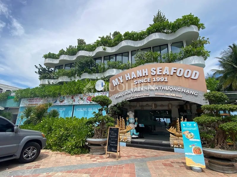 My Hanh Seafood - A Seafood Restaurant in Da Nang.