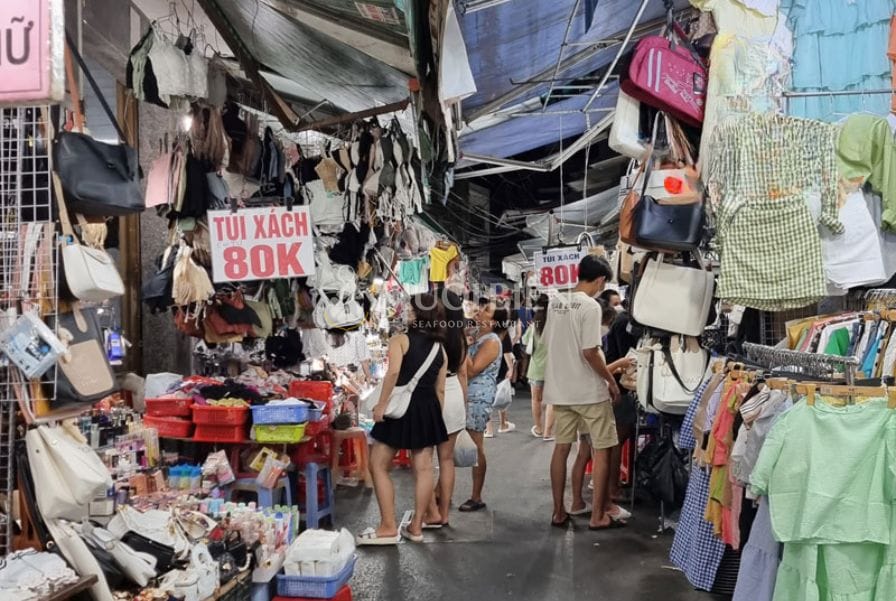 Chợ đêm Lê Duẩn Đà Nẵng