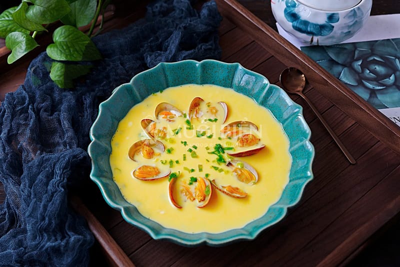 bầu ăn nghêu được không