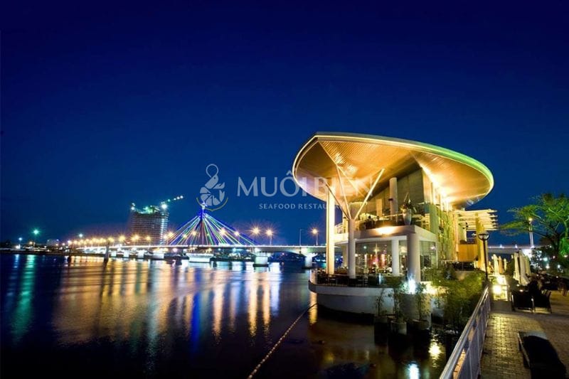 restaurants with nice views Danang
