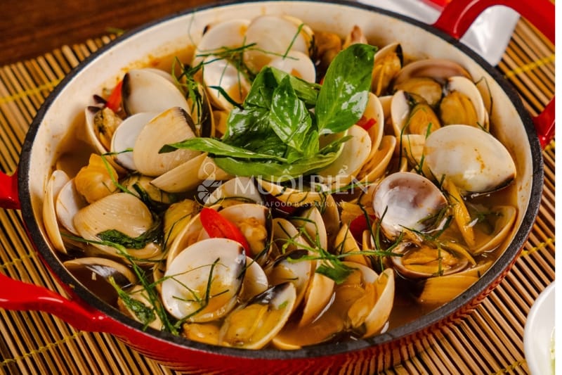 nghêu hấp Thái tại Muối Biển Seafood Restaurant công thức nghêu hấp Thái