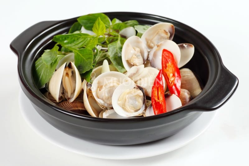 nghêu hấp lá quế nghêu hấp lá quế