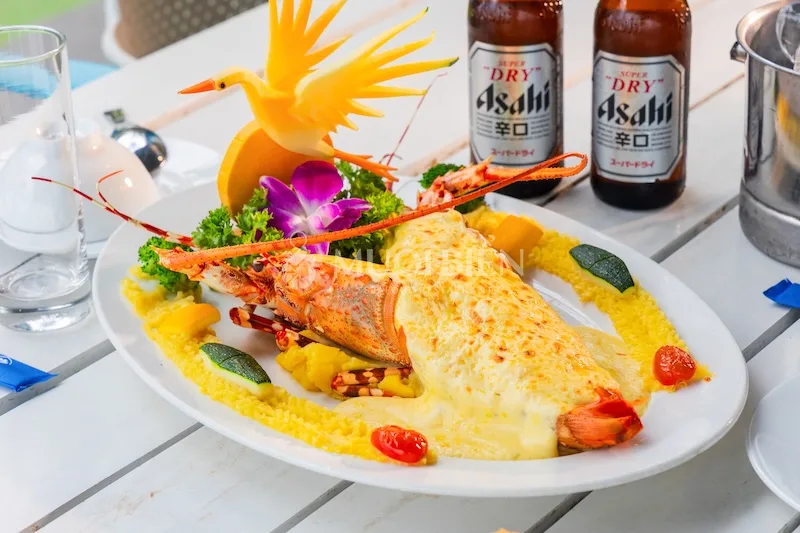 Khoa học vui: Tại sao tôm hùm bông không già đi theo cách thông thường? 6 Món tôm hùm bông nướng phô mai tan chảy vô cùng hấp dẫn, lớp thịt trắng ngần hòa quyện cùng sắc vàng óng ánh của phô mai