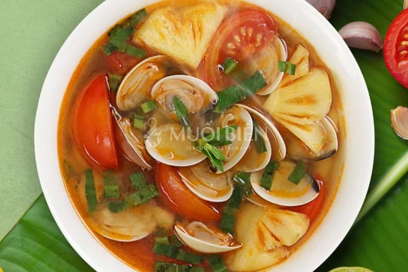 canh nghêu nấu chua tại Muối Biển Seafood Restaurant canh nghêu cà chua