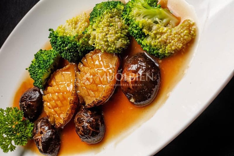 Hoàn thiện món bào ngư sốt dầu hào bào ngư sốt dầu hào