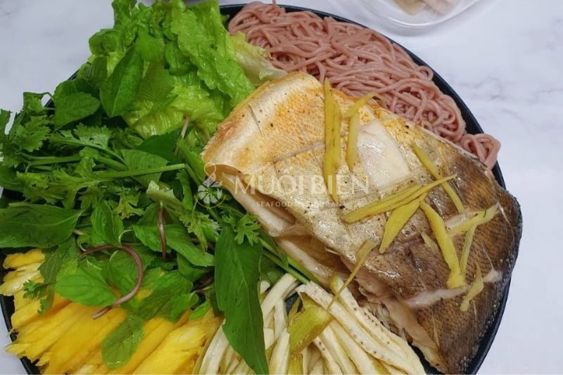 Cá chim hấp bia cuốn bánh tráng cá chim hấp cuốn bánh tráng