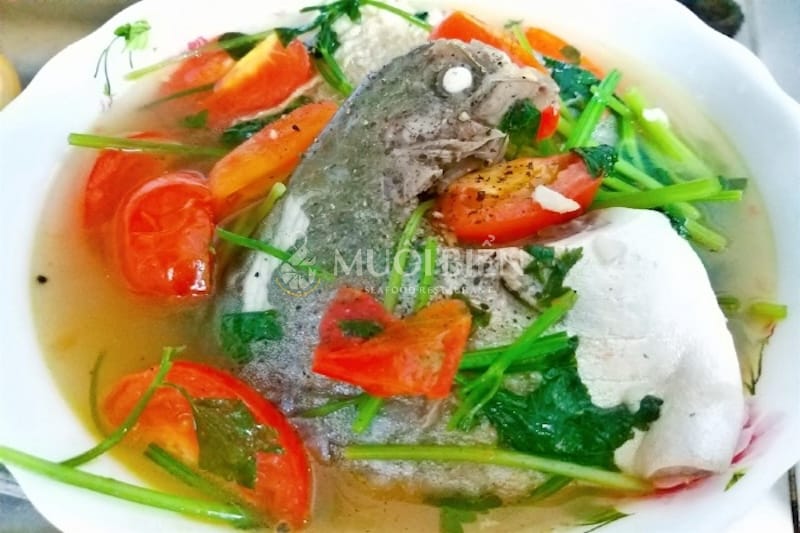 Thưởng thức canh cá chim nấu ngót canh cá chim nấu ngót