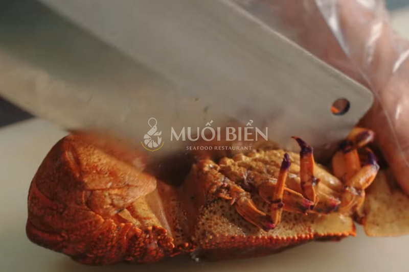 Tôm mũ ni sốt bơ tỏi