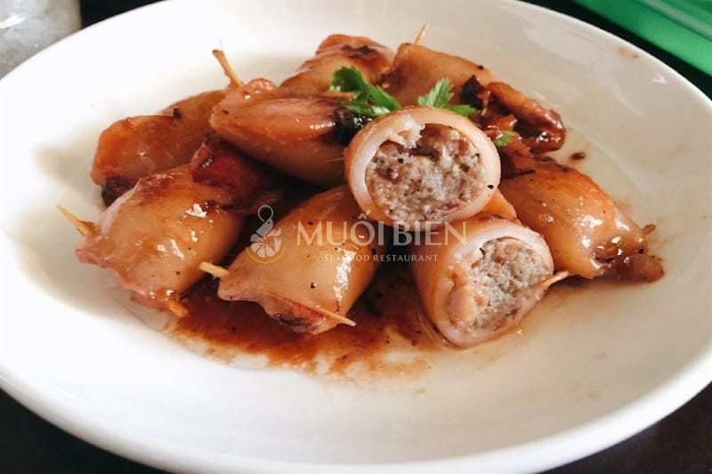 mực ống nhồi thịt kho