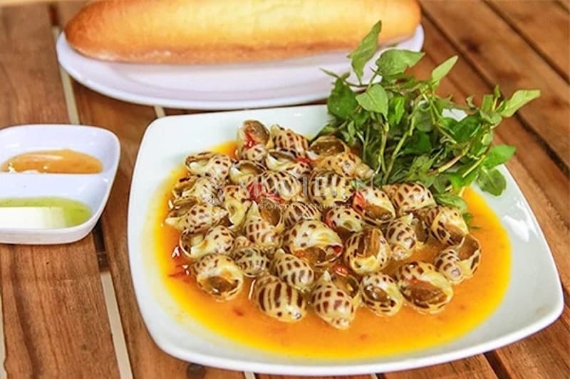 Thưởng thức ốc hương xào bơ tỏi ốc hương xào bơ tỏi