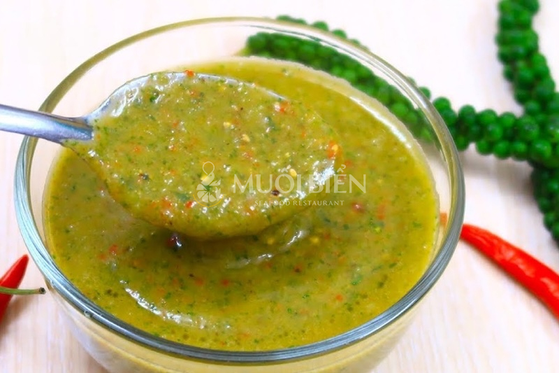 Cách làm nước chấm hải sản mù tạt sả tắc ngon tuyệt vời