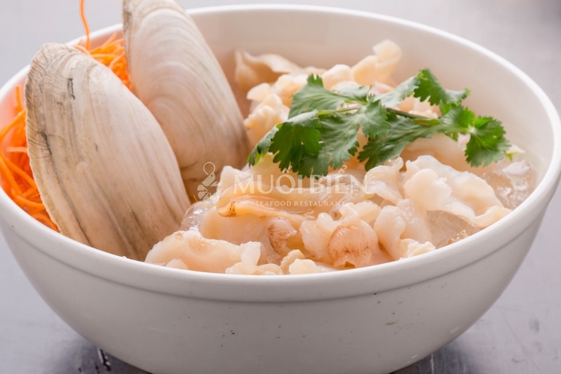 Cháo ốc vòi voi là một trong các món ăn làm từ ốc vòi voi giàu dinh dưỡng