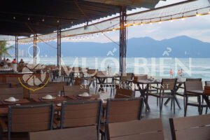 Không gian view biển nhà hàng Muối Biển Seafood Restaurant